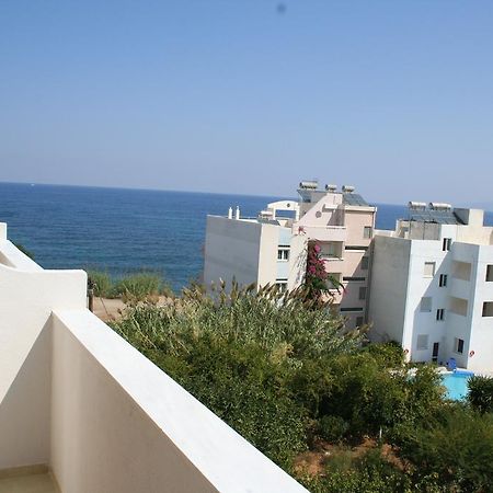 הרסוניסוס Lovely Holidays Hotel מראה חיצוני תמונה
