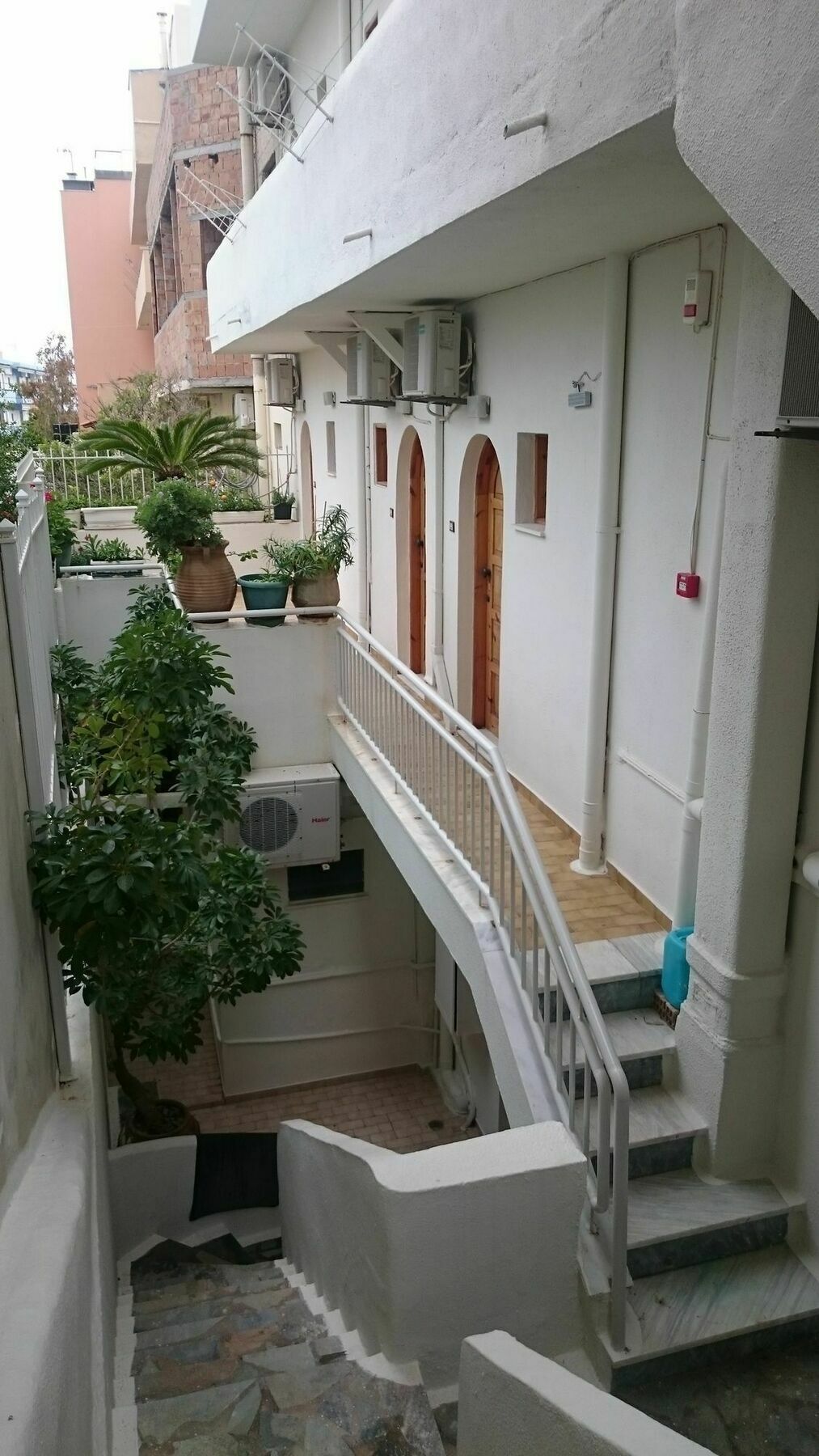 הרסוניסוס Lovely Holidays Hotel מראה חיצוני תמונה