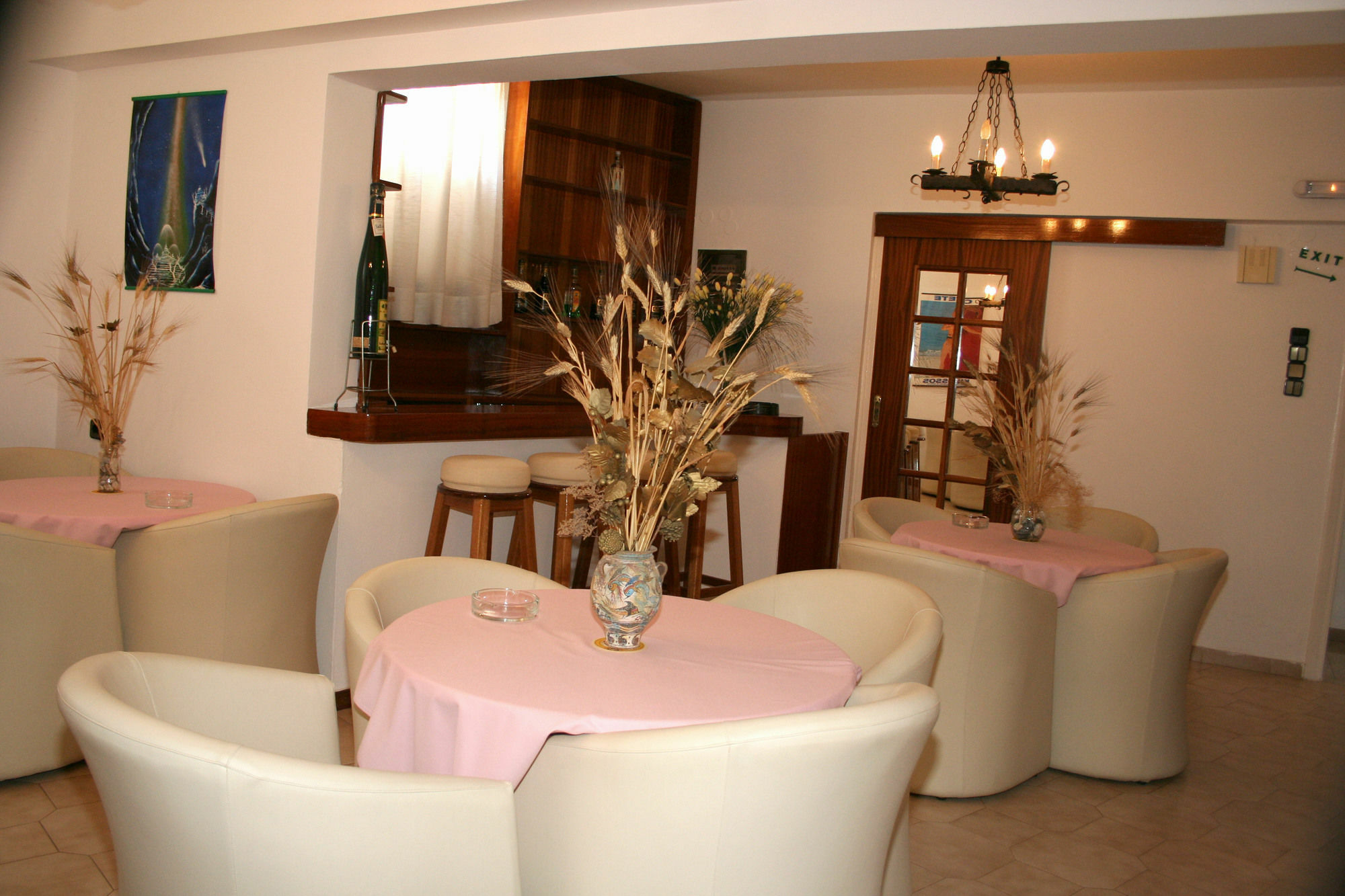 הרסוניסוס Lovely Holidays Hotel מראה חיצוני תמונה